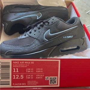 Brand new Nike Air Max 90 Sneakers with original box
